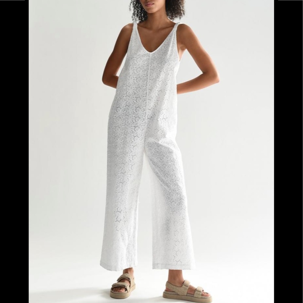 Woven jumpsuit